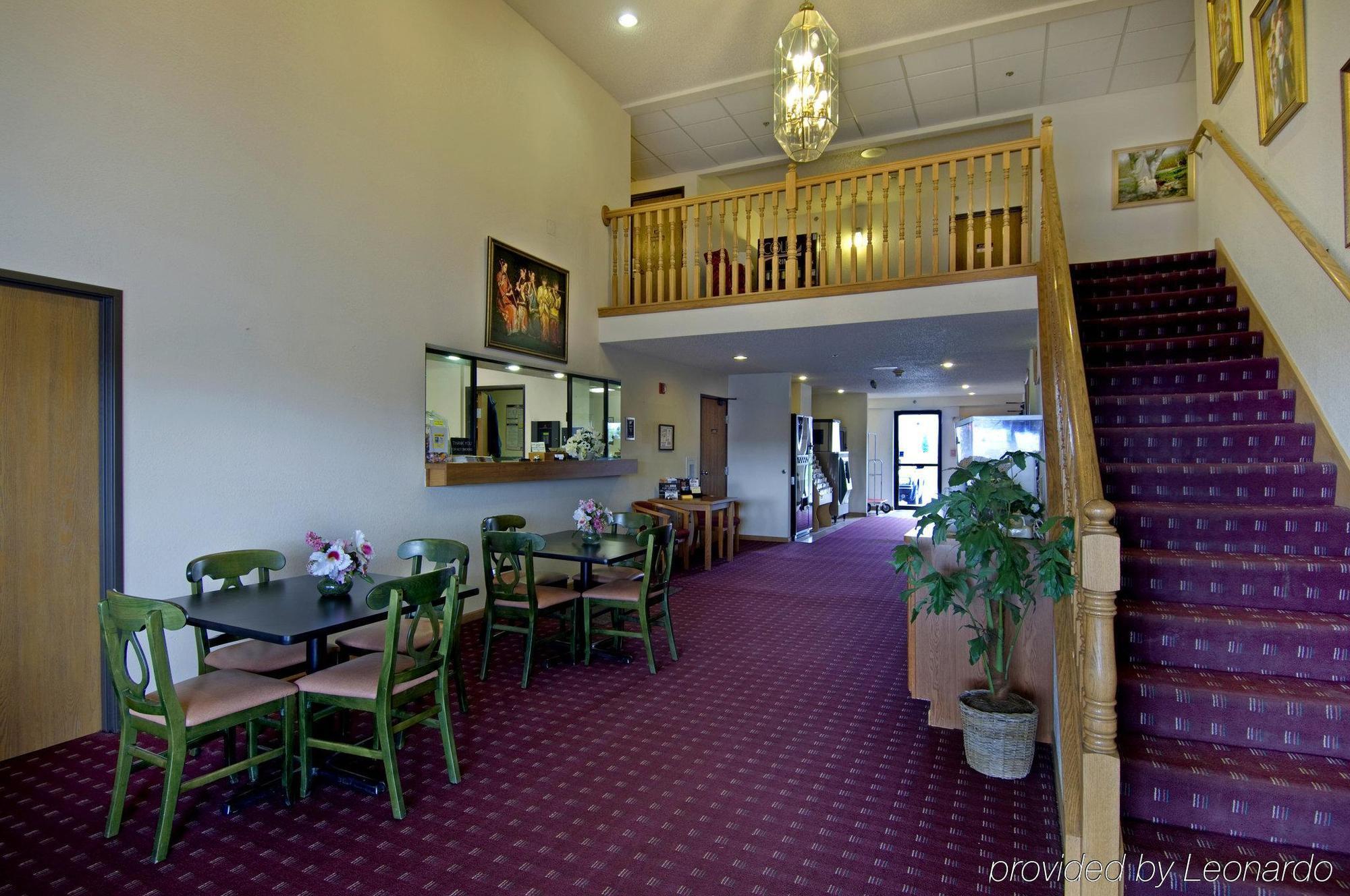 Quality Inn Streetsboro Interior photo