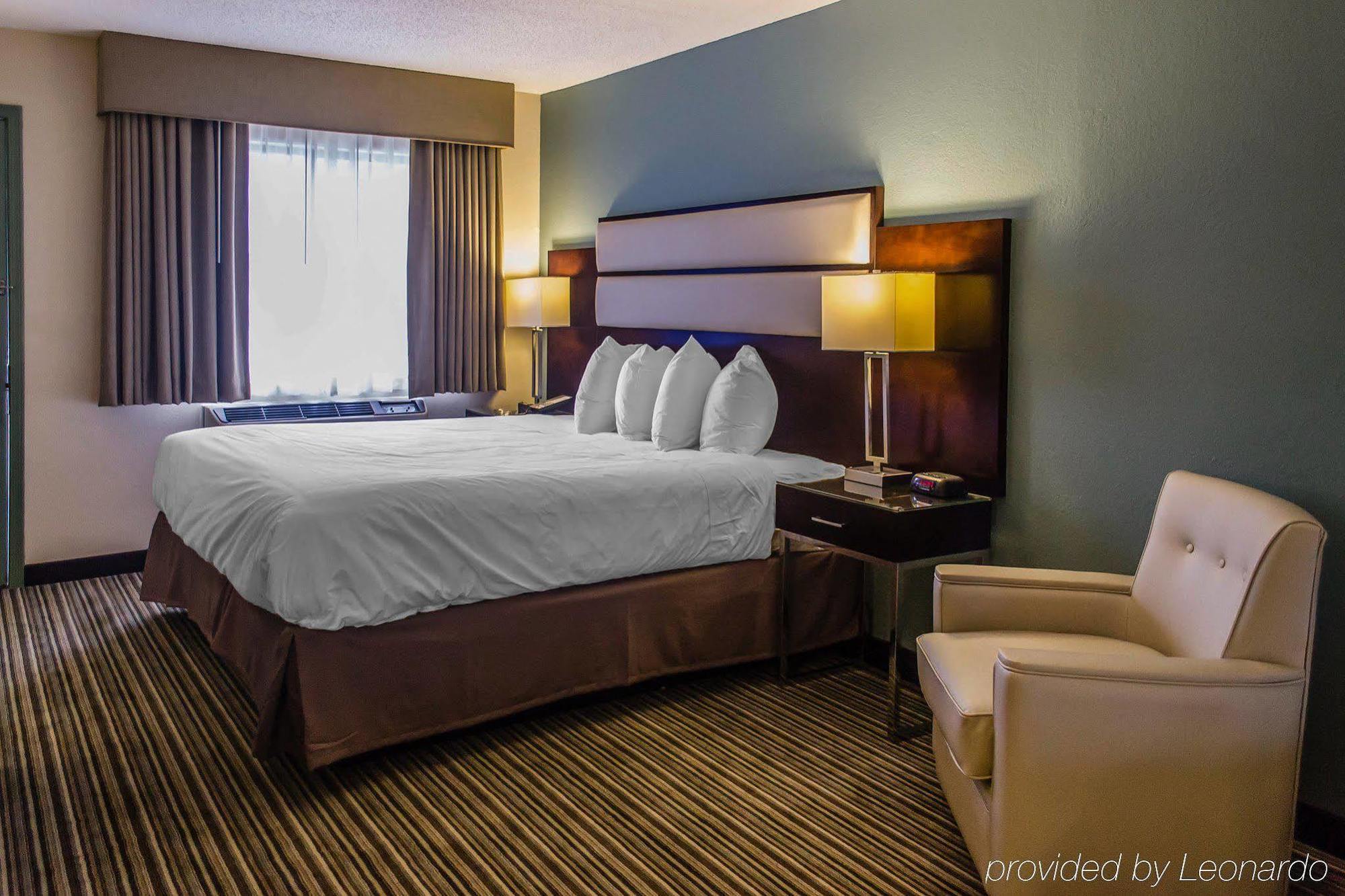 Quality Inn Streetsboro Exterior photo