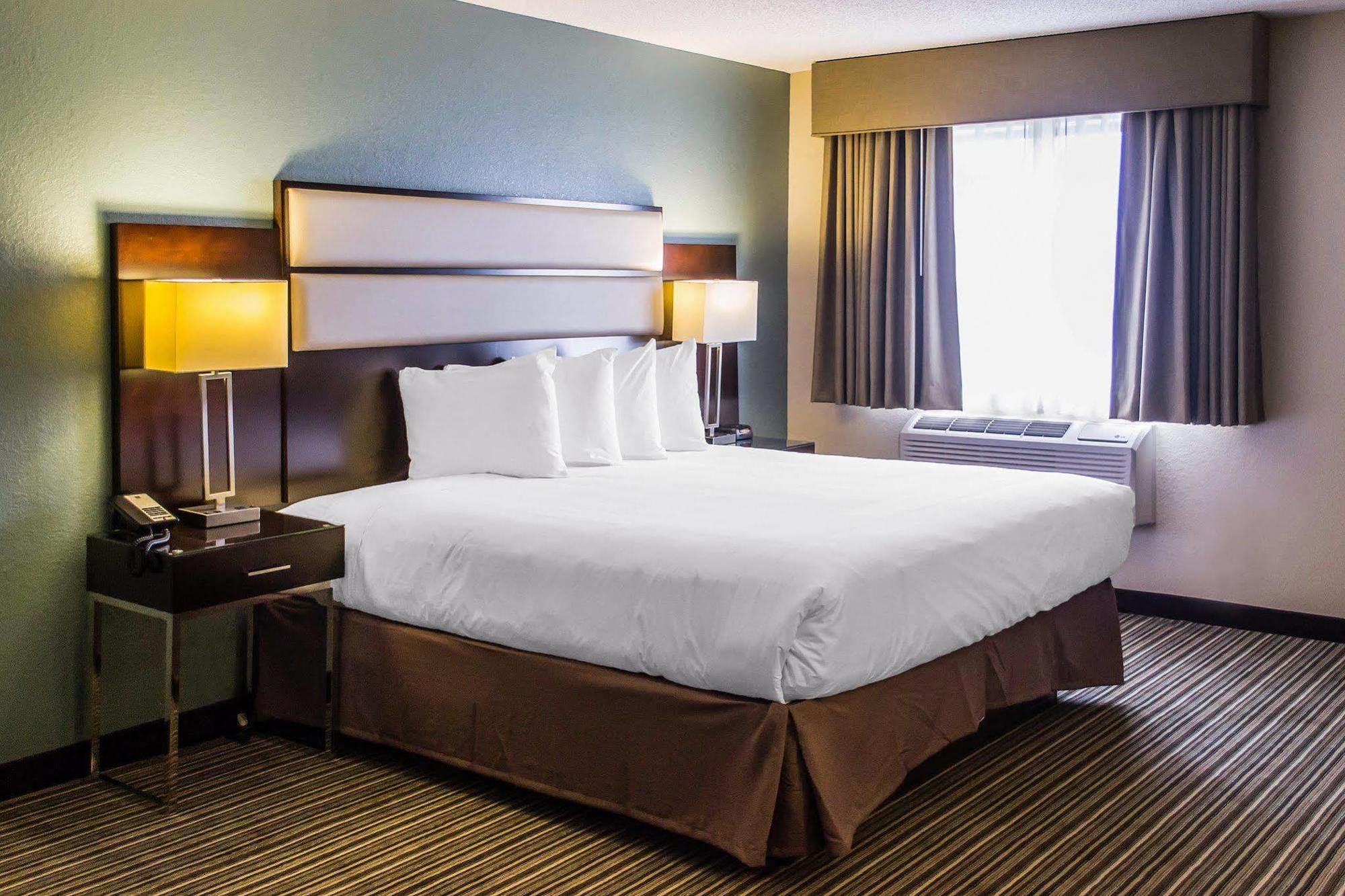 Quality Inn Streetsboro Exterior photo